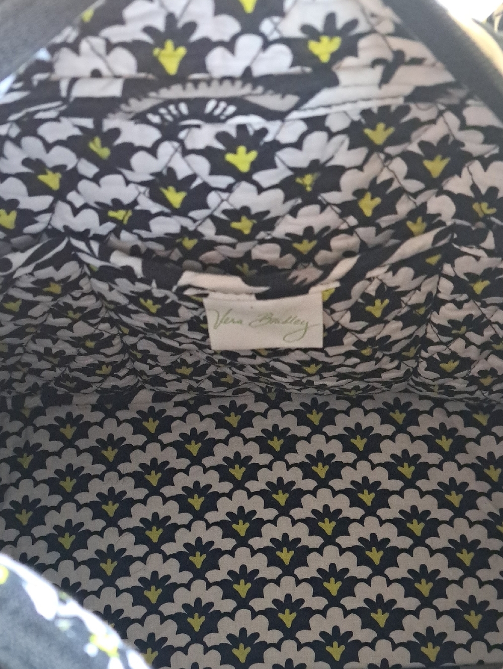 Vera Bradley Black & White Quilted Purse - Picture 5 of 9